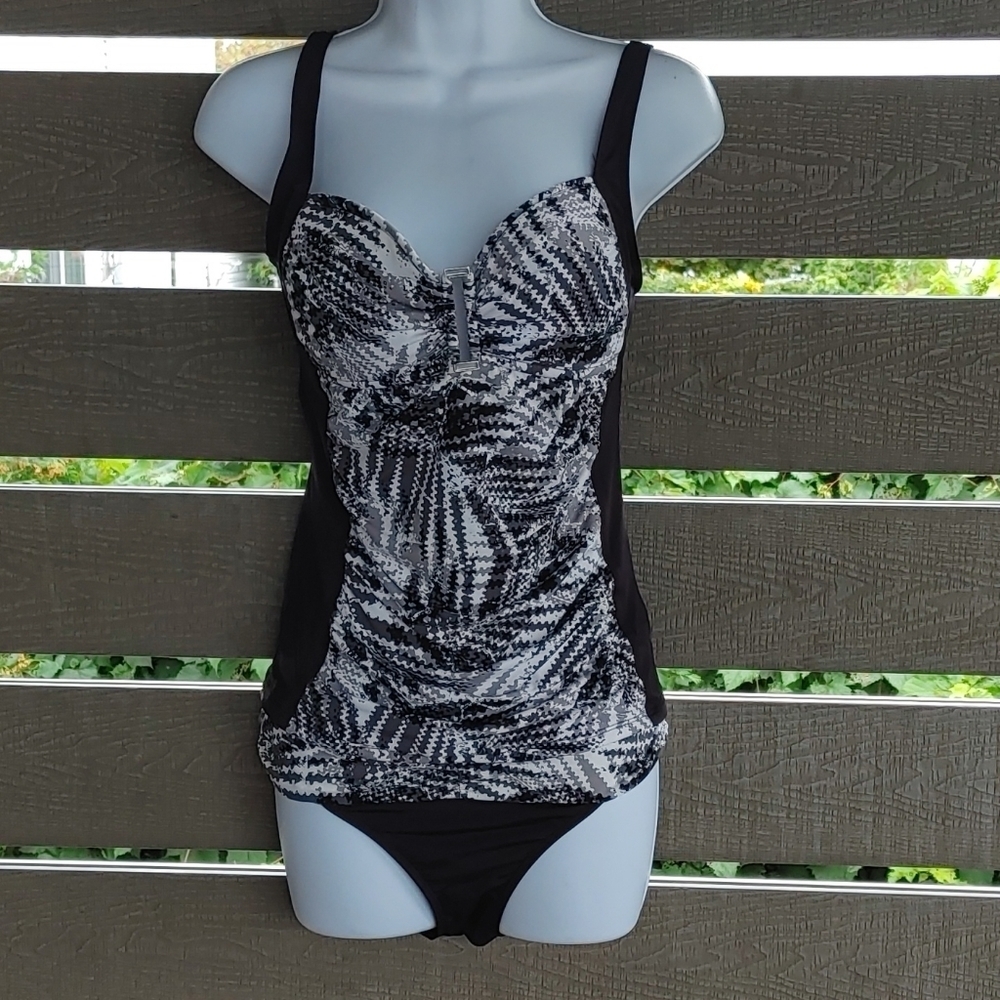 Skye women's swimwear bikini size‎ Large
